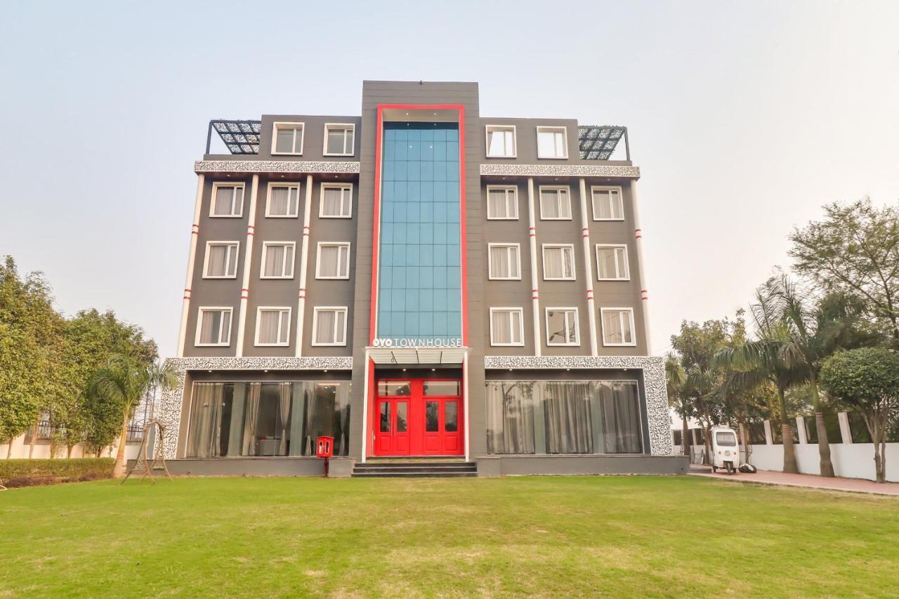 فندق Super Townhouse Jashn Chinhat المظهر الخارجي الصورة